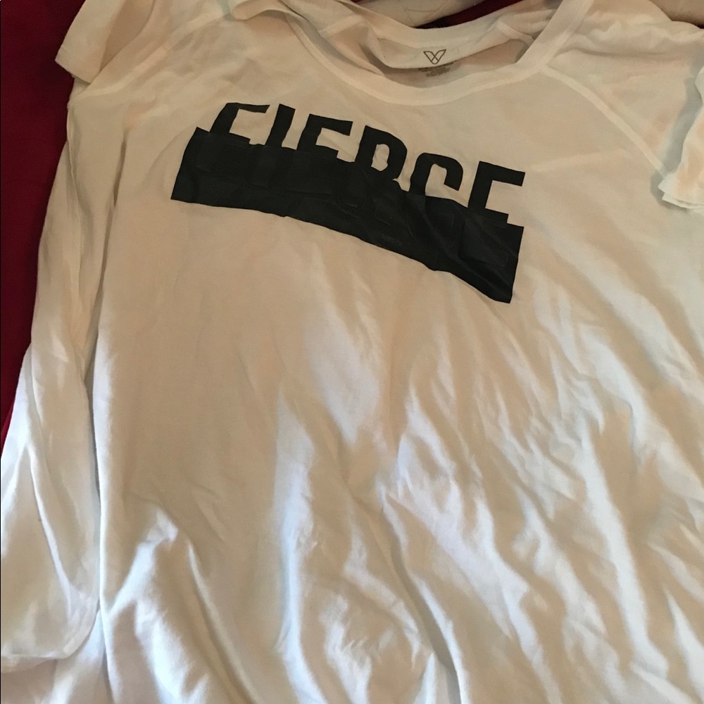 Fierce active top